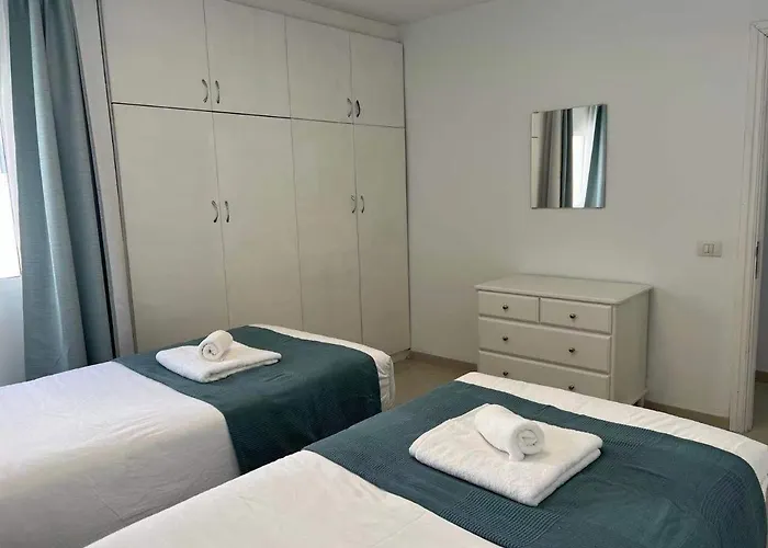 Olivin * פוארטו דל כרמן